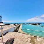 Coastal Vibe تاكورونتي