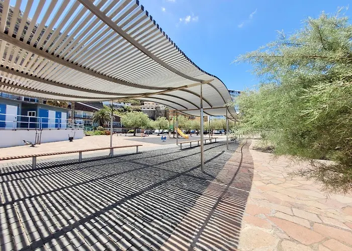 Coastal Vibe تاكورونتي